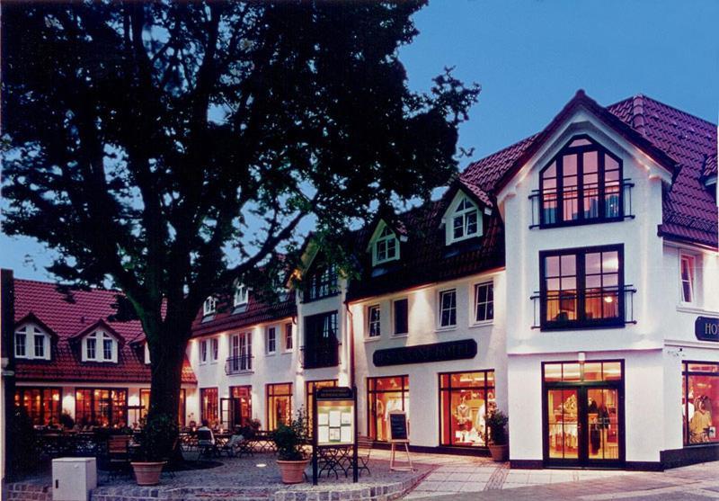 Romantik Hotel Kaufmannshof Берген-ауф-Рюген Экстерьер фото