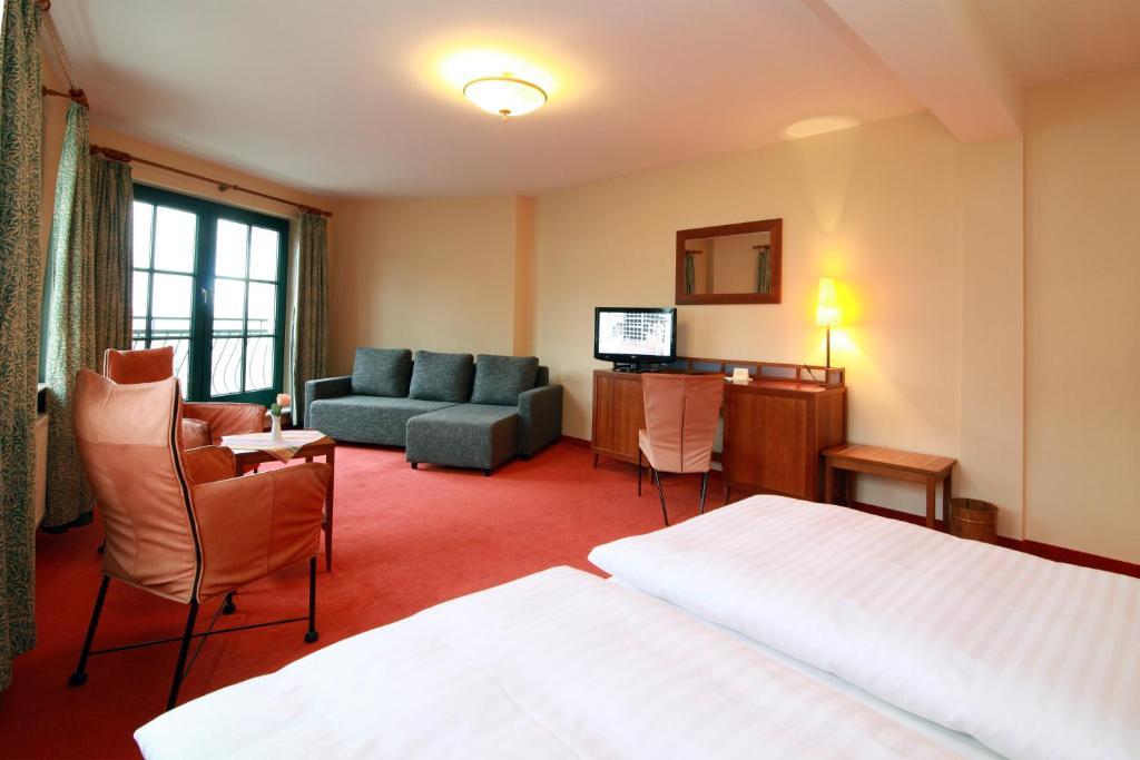 Romantik Hotel Kaufmannshof Берген-ауф-Рюген Экстерьер фото
