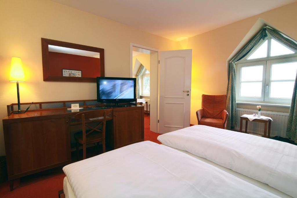 Romantik Hotel Kaufmannshof Берген-ауф-Рюген Экстерьер фото